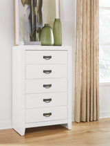 Binterglen Chest of Drawers